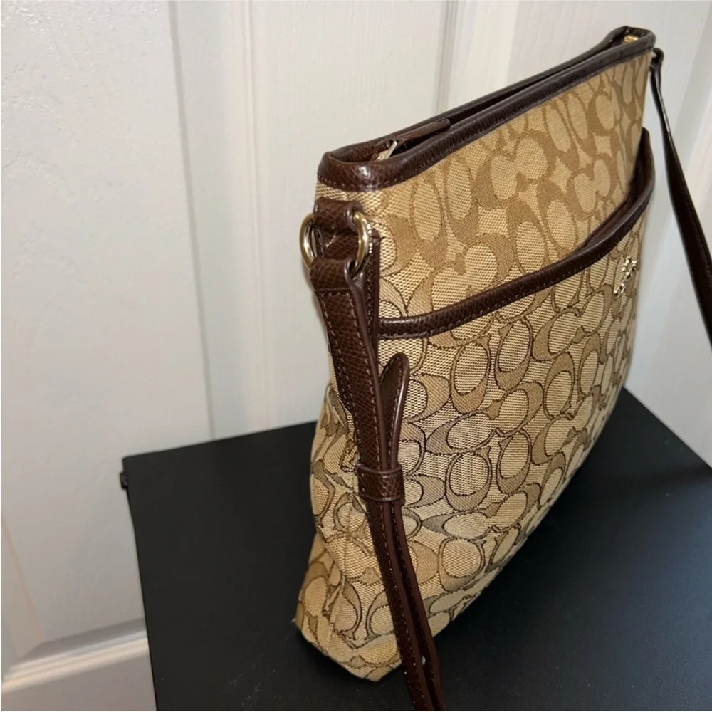 Coach Tan and BrownSignature Messenger bag